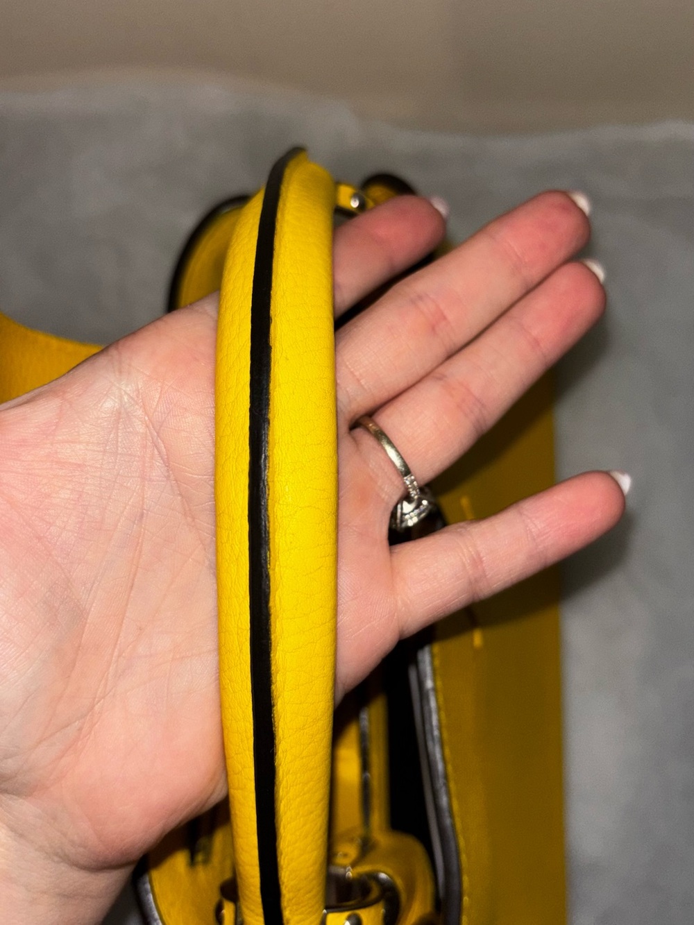 Louis Vuitton Bright Yellow Capucines Top Handle Satchel - Picture 6 of 16